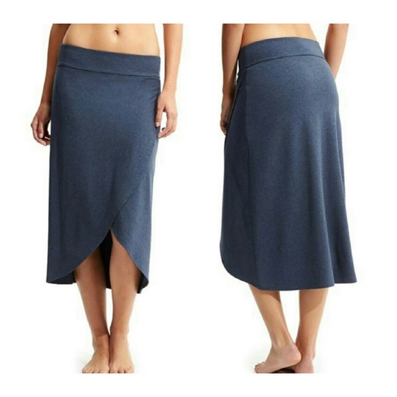 Athleta Dresses & Skirts - Athleta Ribbon Midi Skirt